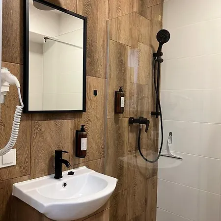 Niron Krolowej Jadwigi Διαμέρισμα Złotów