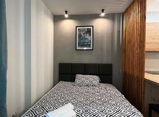 Niron Krolowej Jadwigi * Zlotow (Greater Poland)