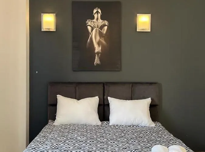 Niron Krolowej Jadwigi Apartment *